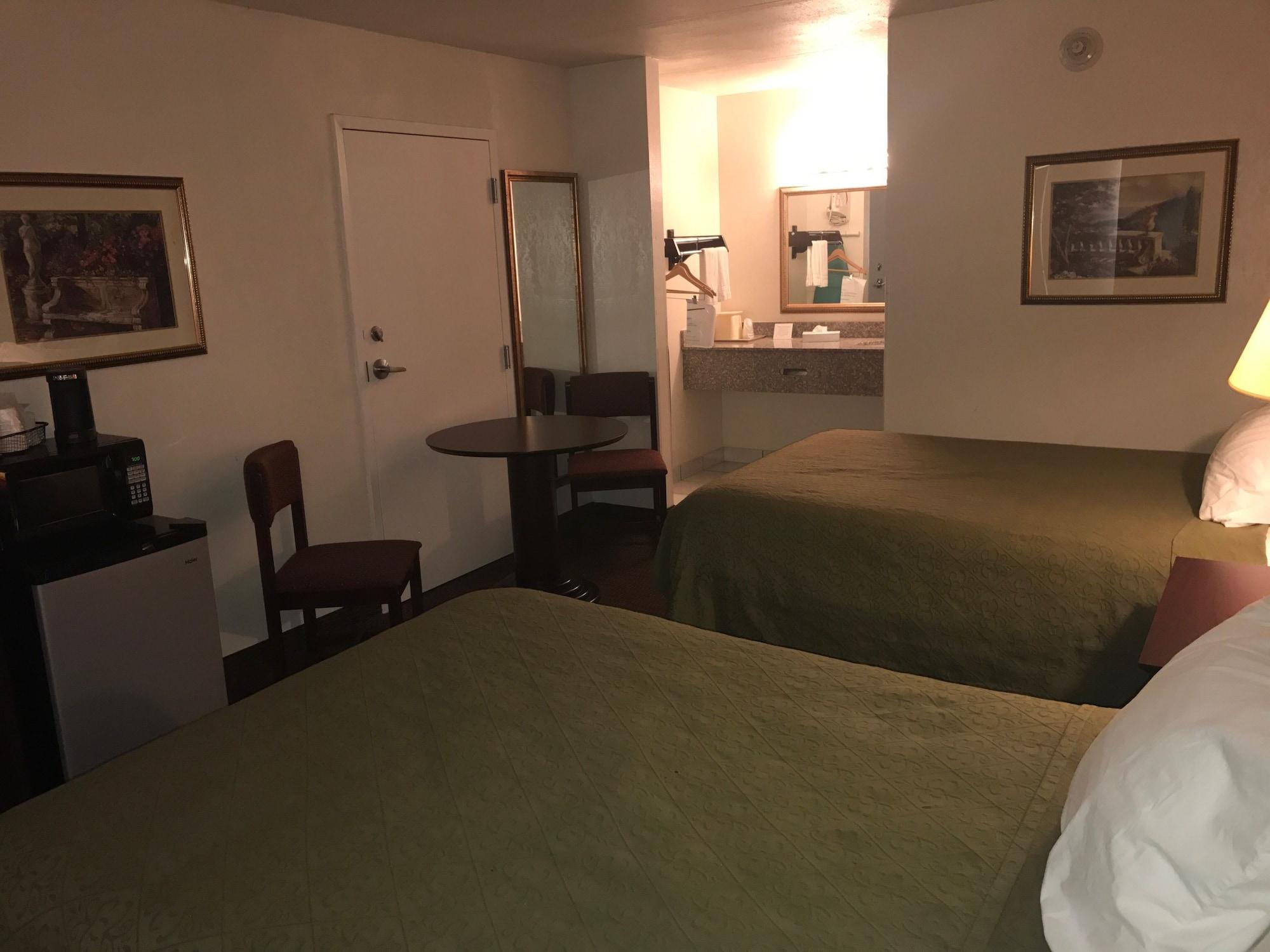 Days Inn By Wyndham Cave City Kültér fotó