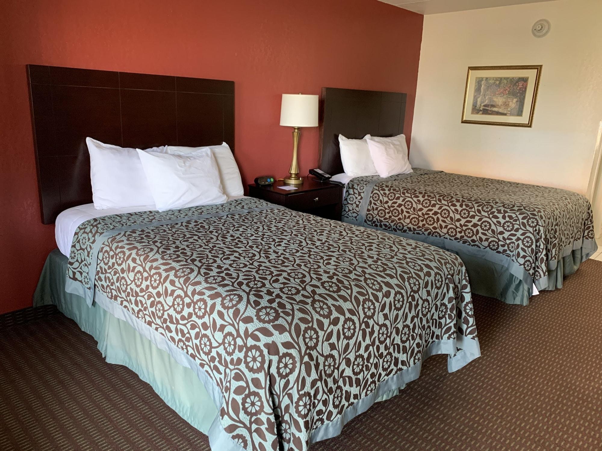 Days Inn By Wyndham Cave City Kültér fotó