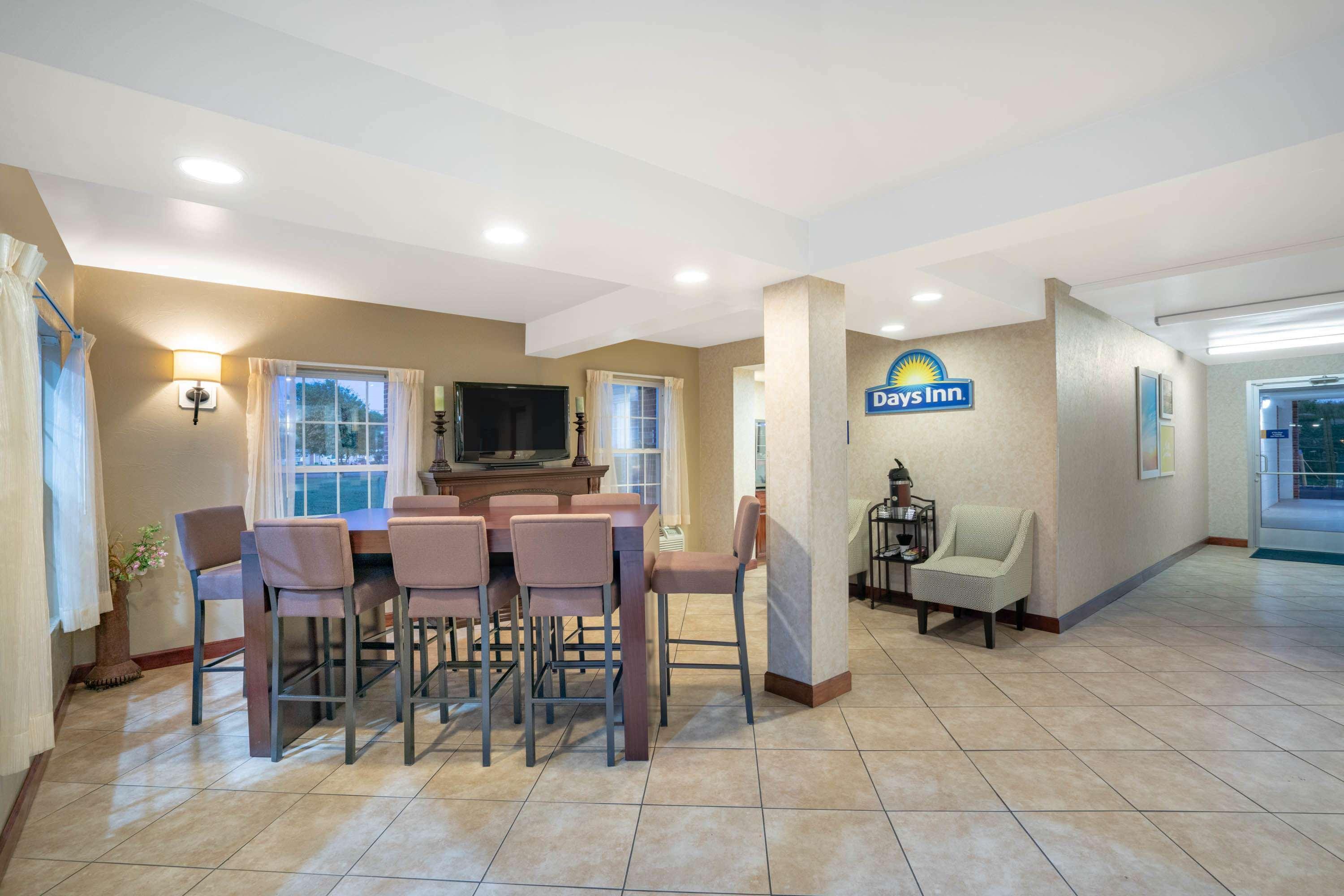 Days Inn By Wyndham Cave City Kültér fotó