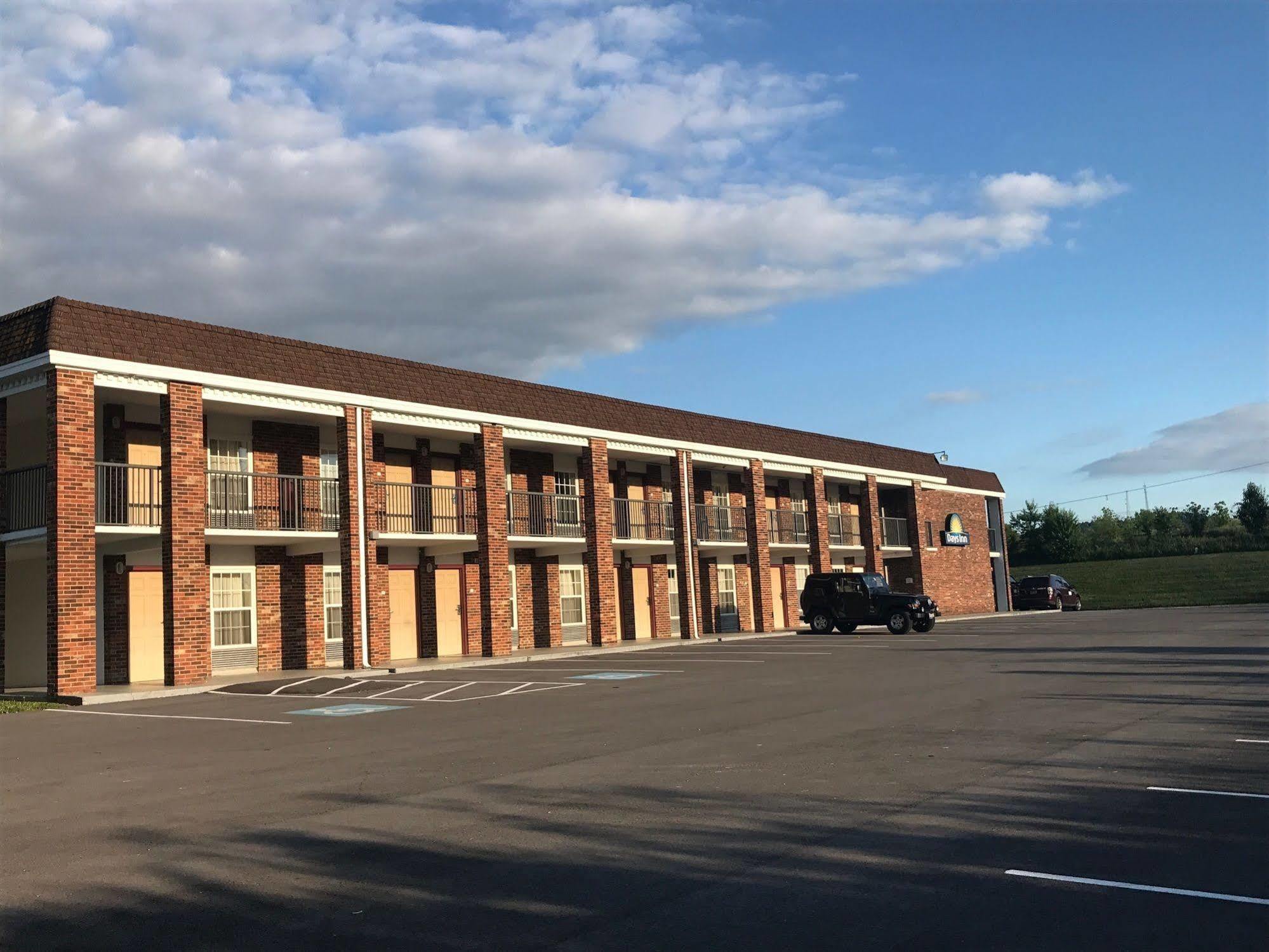 Days Inn By Wyndham Cave City Kültér fotó