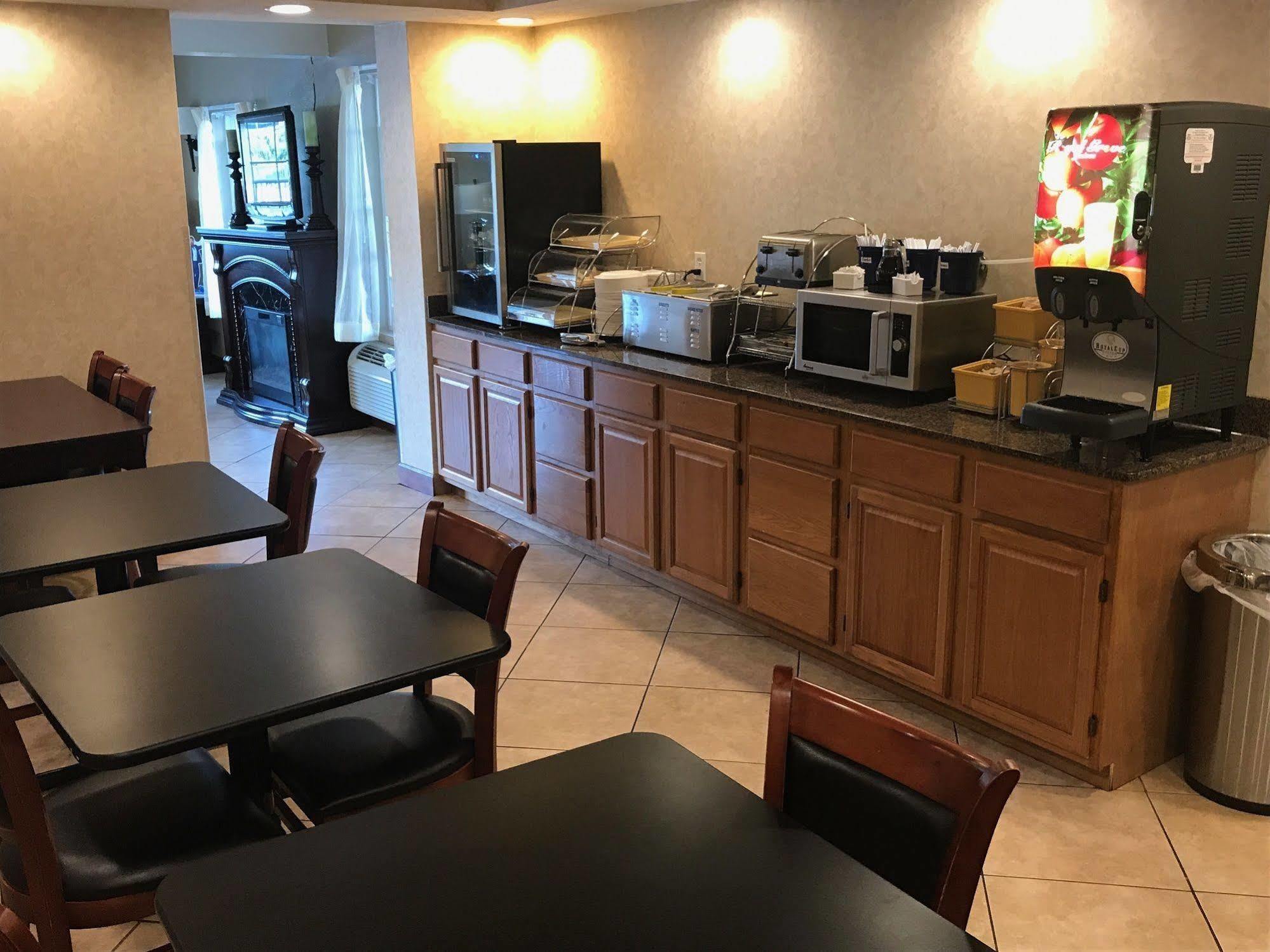 Days Inn By Wyndham Cave City Kültér fotó